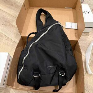 NWT Givenchy Black Medium G-Zip Triangle Backpack